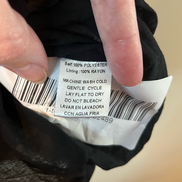 Le Lis Black Floral Long Sleeve Cold Shoulder Mini Dress - Picture 5 of 7